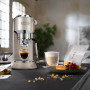 Кавоварка Delonghi EC885.BG